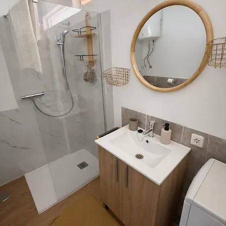 Apartament Sunny Ocean Retreat *