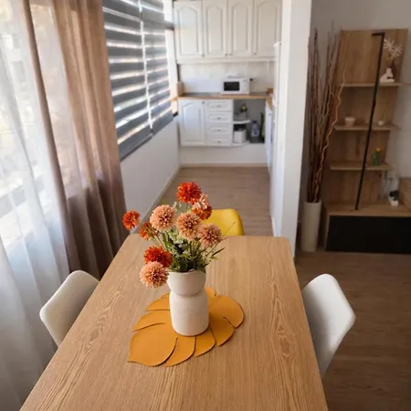 Sunny Ocean Retreat Apartament *